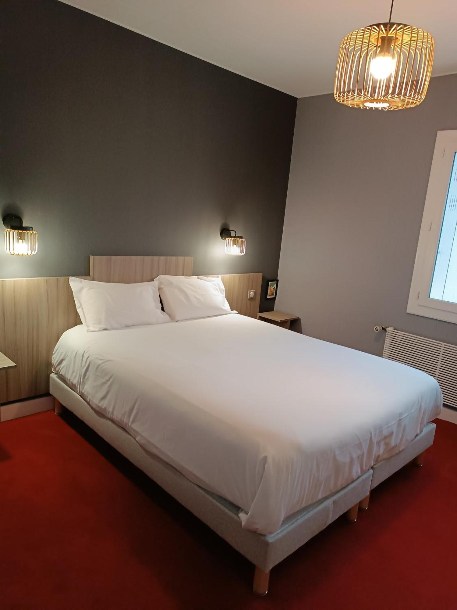 Contact Hotel Limoges - Hotel Des Deux Moulins Exterior photo